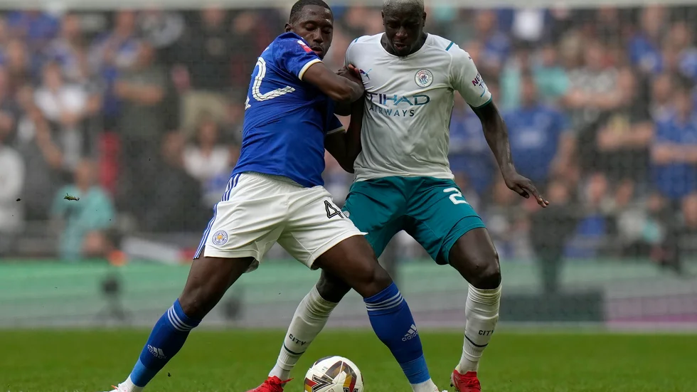 Benjamin Mendy, här i Manchester Citys vita dräkt, har gjort comeback på fotbollsplan efter drygt två år. Arkivbild.