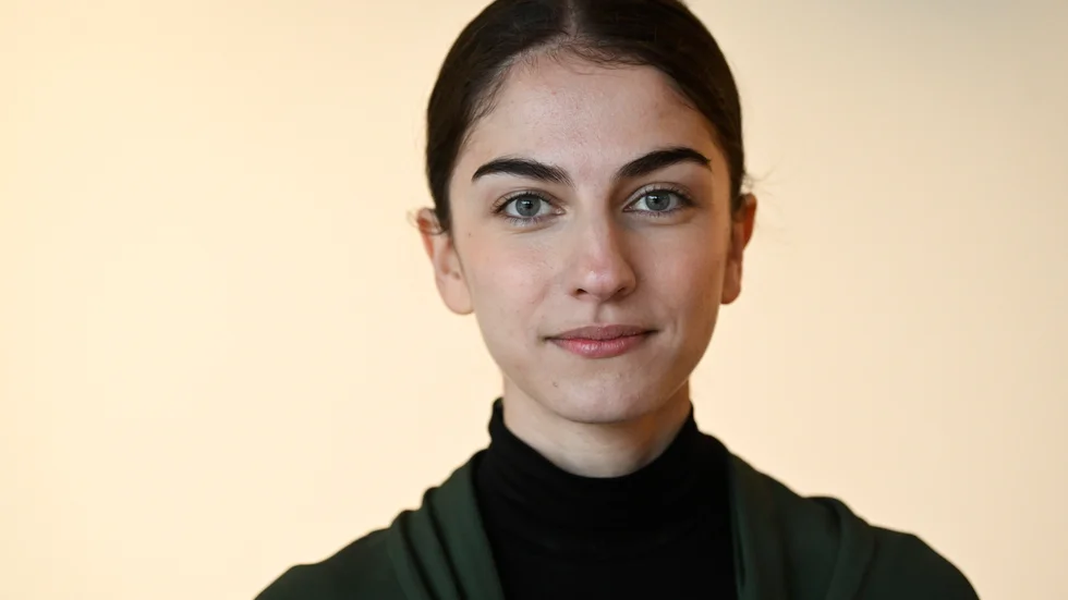 
Klimat och miljöminister Romina Pourmokhtari har en central roll i staten och samhället i den nya eran där konkret måluppfyllnad står i centrum för elen, energin och klimatet. 