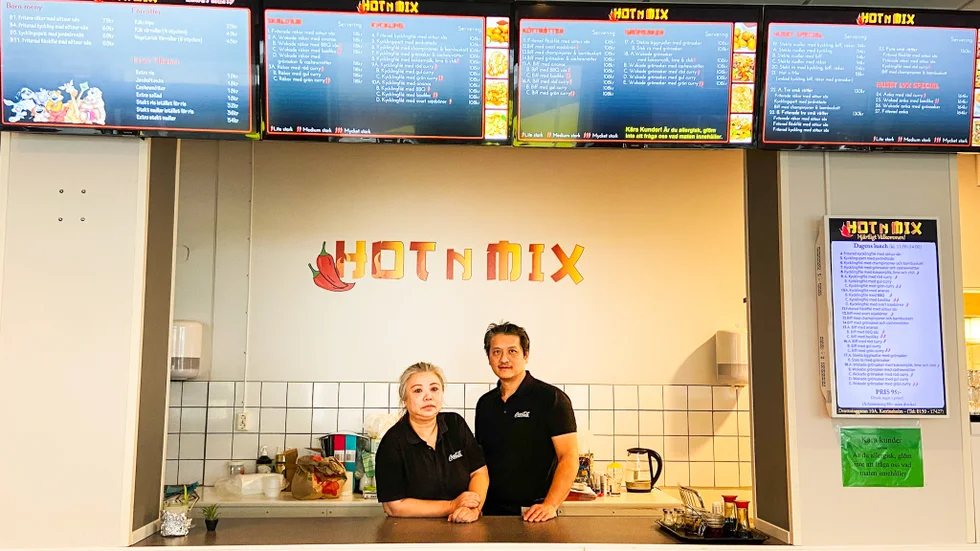Sandy Vu och Christopher Tran stänger den asiatiska restaurangen Hot n mix i centrala Katrineholm. 