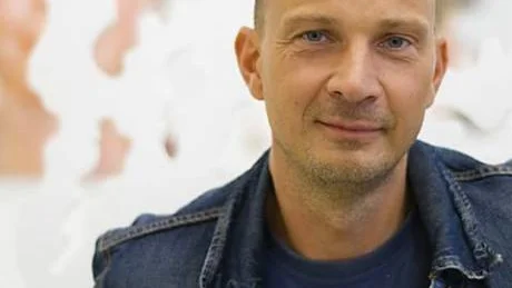 Ställer ut. Joakim Allgulander ställer ut grafik på nya konstmässan Art Anglais i Stockholm.Foto: Åsa Höjer