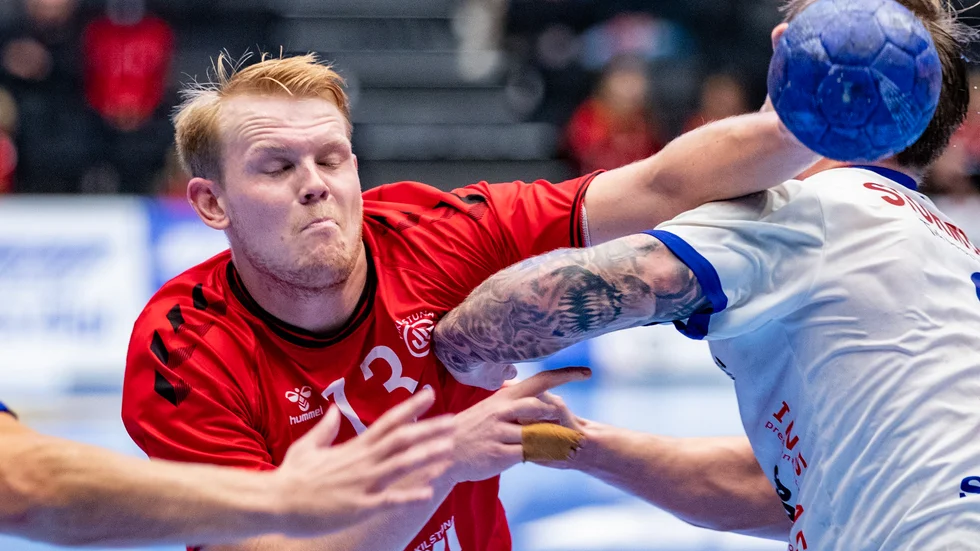 Guif och Elias Hall tog sin andra raka seger när Önnered besegrades på bortaplan på tisdagskvällen.