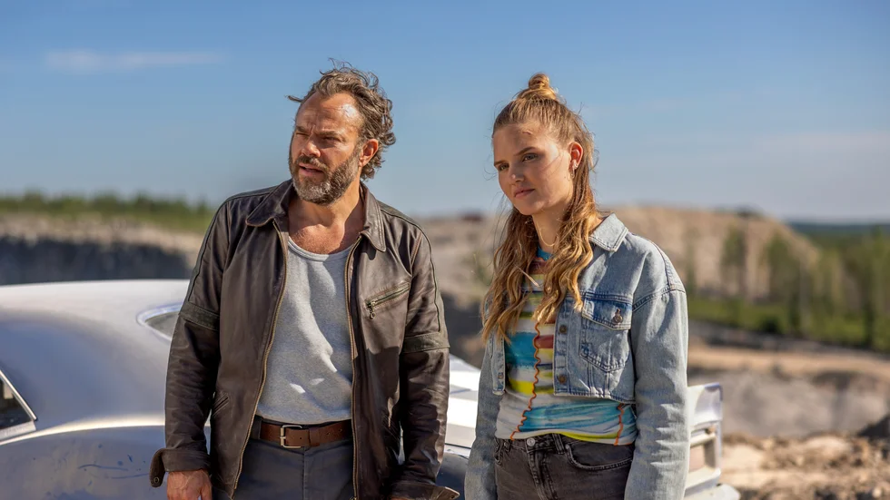 "Ett sista race" är actionkomedin som är regisserad av Edward af Sillén. Filmen har premiär på juldagen.