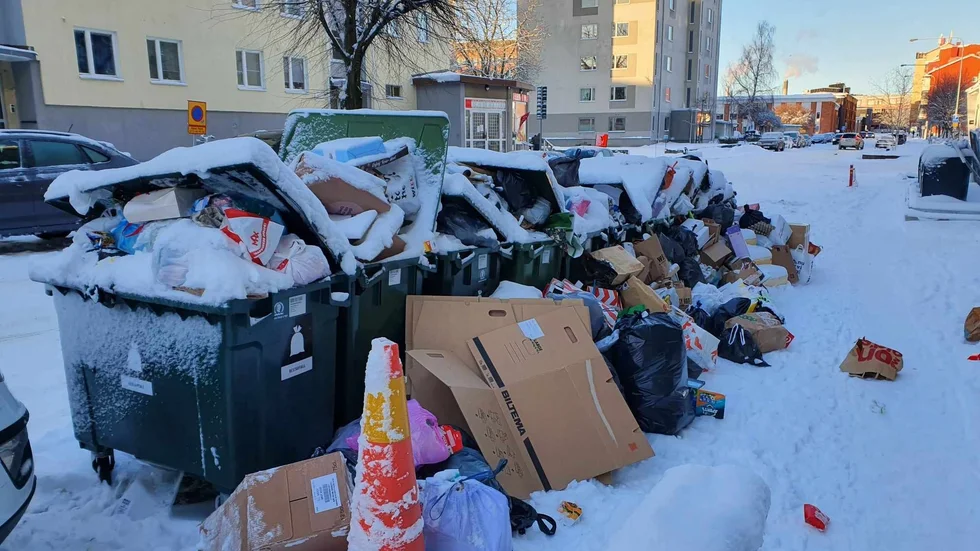 Sopkaos på vid kvarteret Nystavaren.