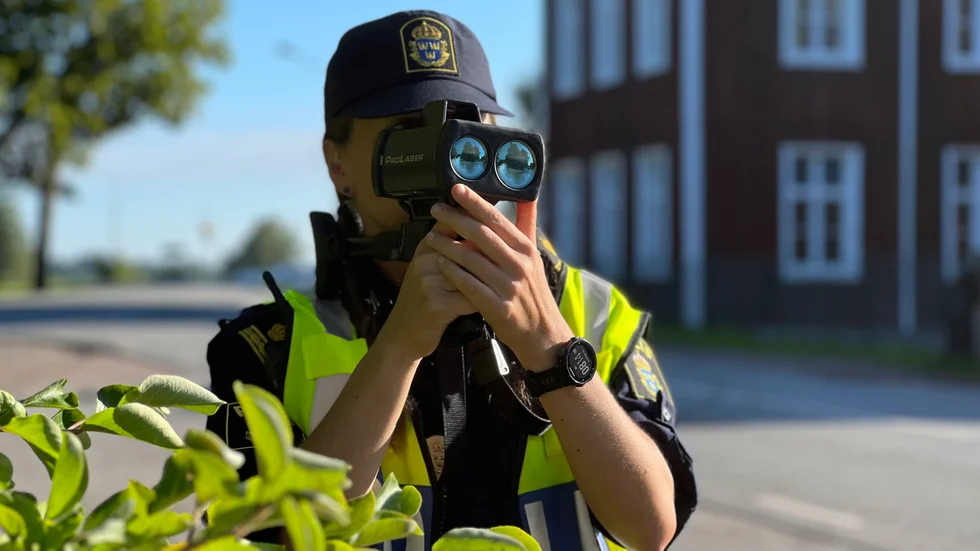 Polisen var förra veckan på plats bland annat utanför Kjula skola för att kontrollera hastigheter.