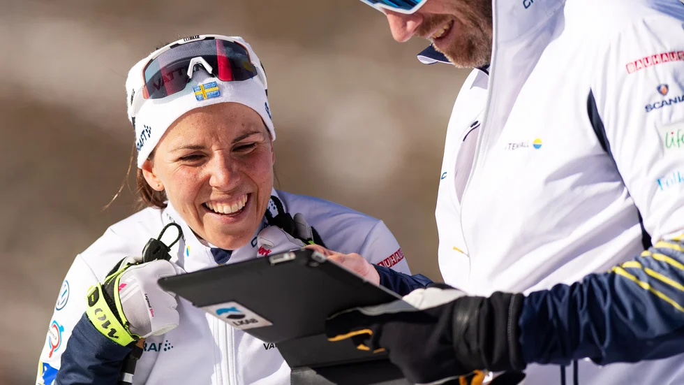Charlotte Kalla med sin tränare Magnus Ingesson. Nu är siktet inställt på OS i Peking 2022.