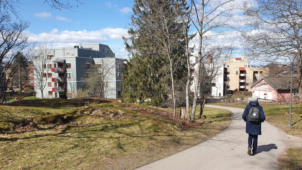 Svaret som gavs om "plaskdammen" var att man utreder nästa steg. Det måste vara en lång och besvärlig utredning eftersom något resultat ännu inte presenterats, menar insändarskribenten.