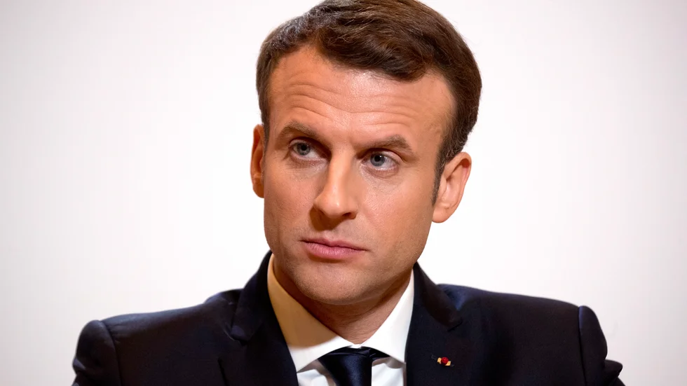 Frankrikes nuvarande president Emmanuel Macron blir utmanad från två håll.