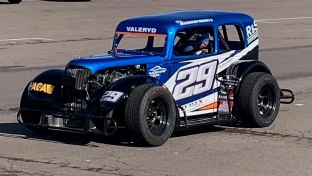 William Gunnarsson blev bäste junior i Legends car i Skellefteå.