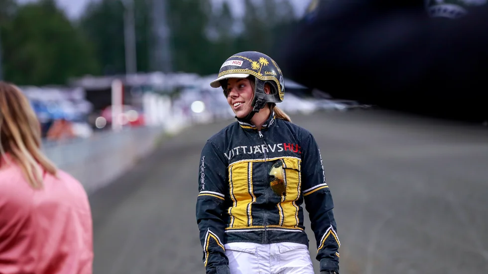Sandra Eriksson åker till Solvalla med 3-årslöftet Devils Tongue