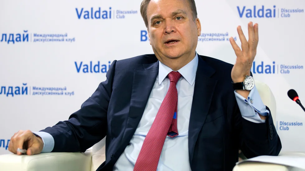 Rysslands USA-ambassadör Anatolij Antonov flög tillbaka till Washington på söndagen, efter en vår präglad av frostiga relationer mellan länderna.