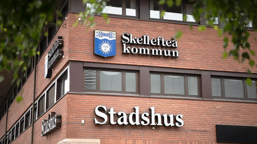Några ölledningar in i kommunhuset blev det, givetvis, inte.