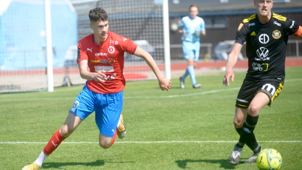 Bissarnas Albin Aljic var en av målskyttarna i lagets seger mot Smedby.