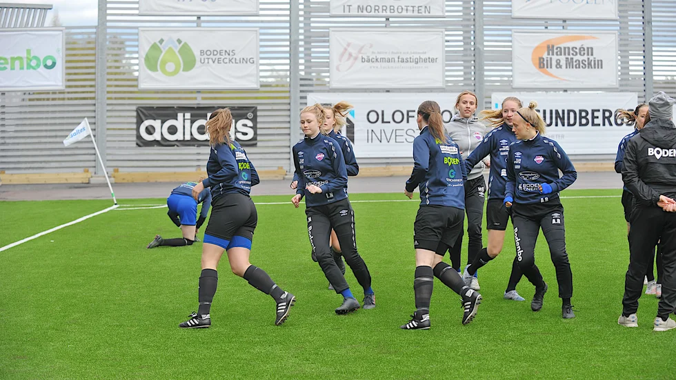 Trångfors IF har ställt in fredagens match mot Infjärden efter smitta i laget.