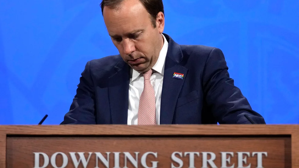 Tidigare hälsominister Matt Hancock tvingas lämna Downing Street efter en otrohetsskandal. Arkivbild från maj.