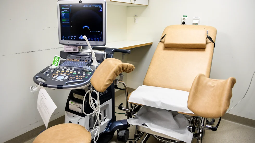 En gynekolog i Uppsala blir av med sin läkarlegitimation efter att ha felbehandlat ett tjugotal patienter. Arkivbild.