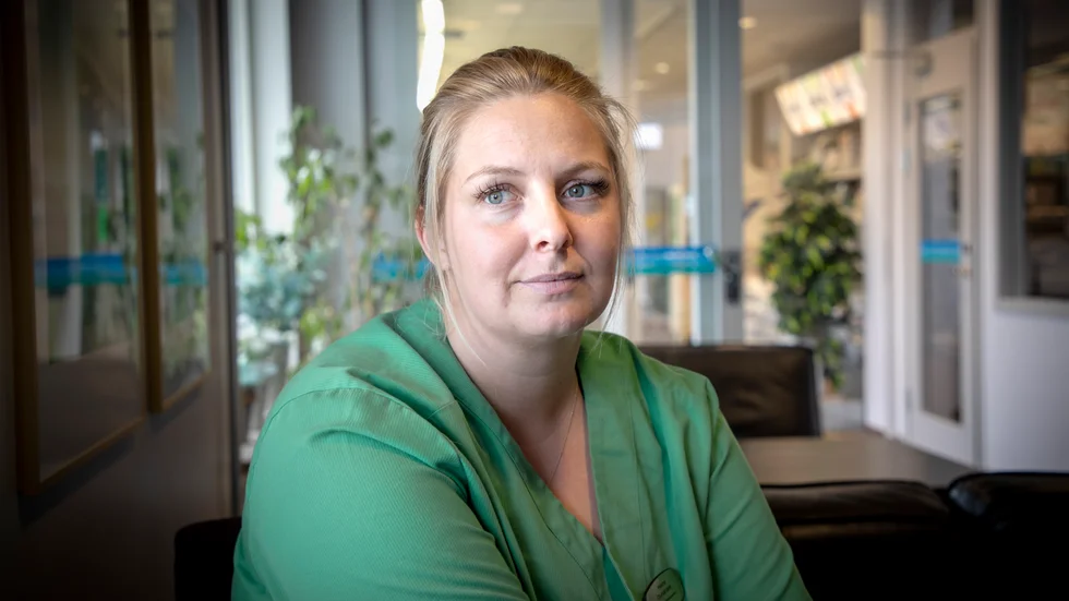Hanna Frank, klinikchef vid smådjurskliniken på Zoomarket i Visby. Hon berättar om de senaste dödsfallen bland hundar där man misstänker att de fått i sig giftig svamp.