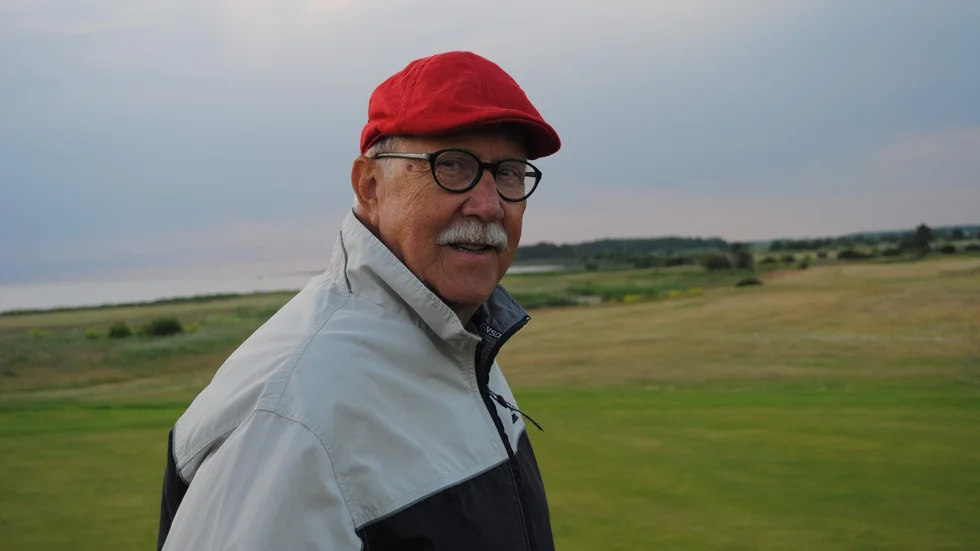 Urban Sandberg spelade bättre än på länge och vann tisdagens singeltävling på Vadstenas golfvecka.