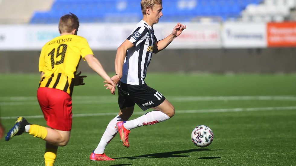 Henry Sletsjoe på språng mot Hudiksvall.