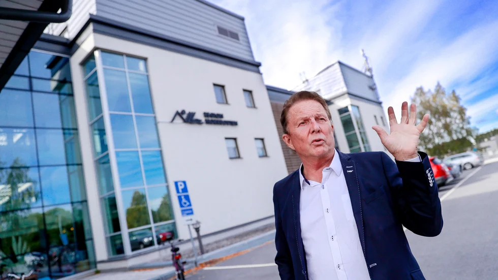 "Han är erfaren, har ett brett kontaktnät och kan organisationen väldigt väl. Han passar utmärkt för uppgiften" säger Kenneth Backgård.