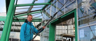 Jimmy satsar på fönstertvätt utan kemikalier: "Vi ska bli helt klimatneutrala"