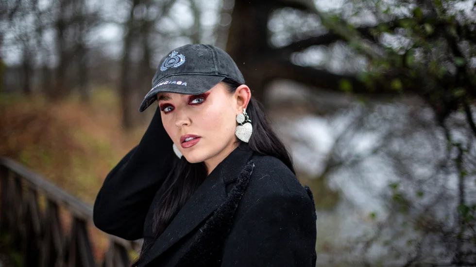 Miriam Bryant släpper albumet och kortfilmen "PS: Jag hatar dig".