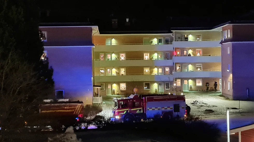 Räddningstjänsten Piteå-Älvsbyn åkte ut på ett larm till Poppelgatan i Älvsbyn.