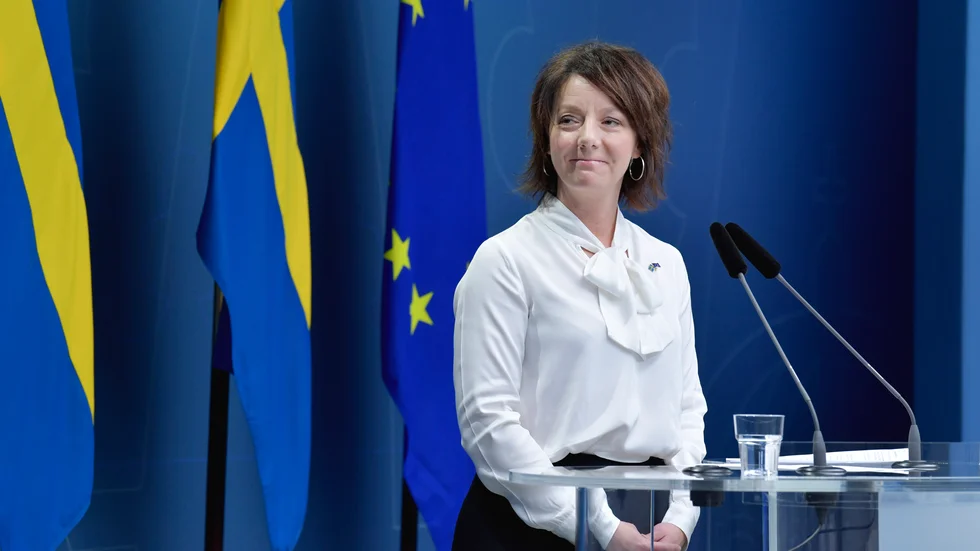 Matilda Ernkrans (S), minister för högre utbildning och forskning ska diskutera pandemins påverkan på utbildningen.