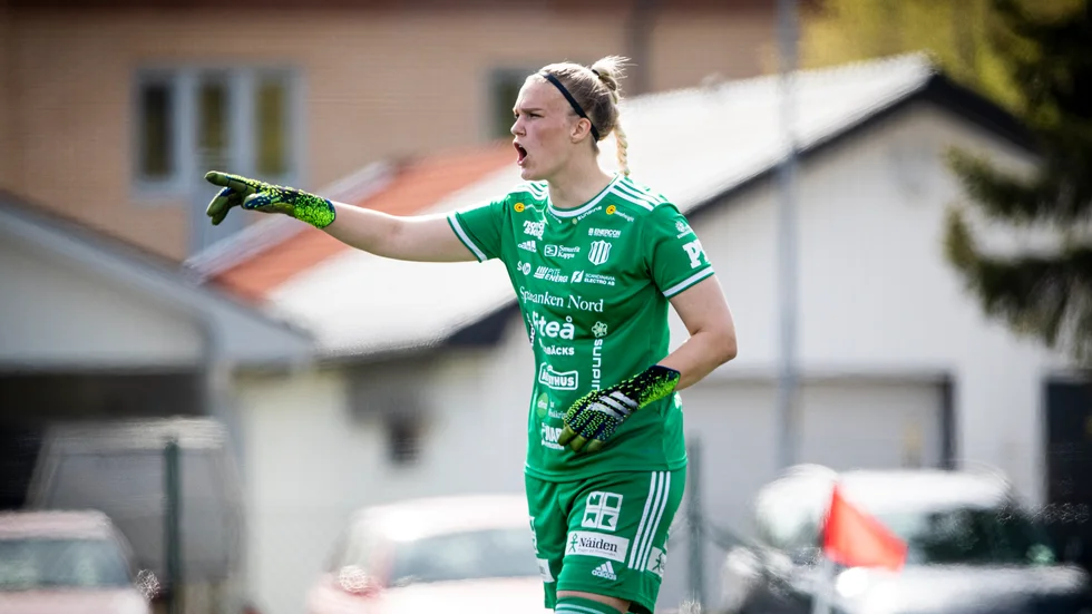 Nichole Persson fick chansen mellan Piteås stolpar och höll nollan. 