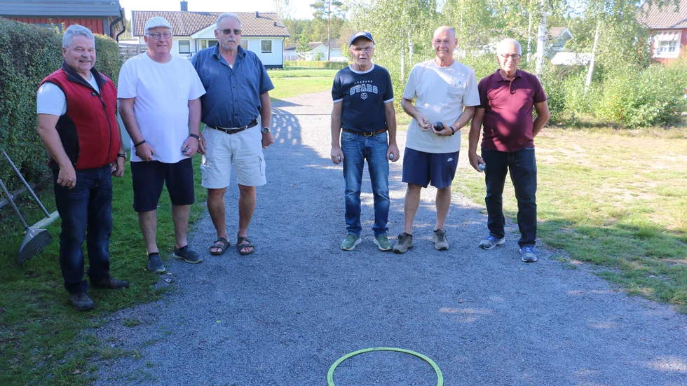 Lag Vaktstigen, Seppo Lahti, Börje Eklund och Jonny Ebbesson har mött lag Rekrytstigen med Sture Olofsson, Urban Wigren och Curt-Ove Johansson över 200 gånger.