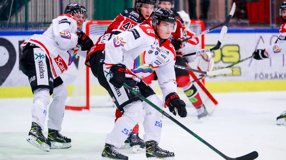 Simon Thyni förlänger kontraktet med Kiruna IF i ytterligare två säsonger.