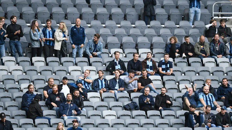 Åskådare under det allsvenska derbyt mellan Djurgården och Hammarby nyligen. Arkivbild.