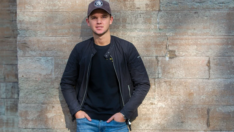 Oliver Liedberg gjorde tre mål när Berg vann premiären i division 1.