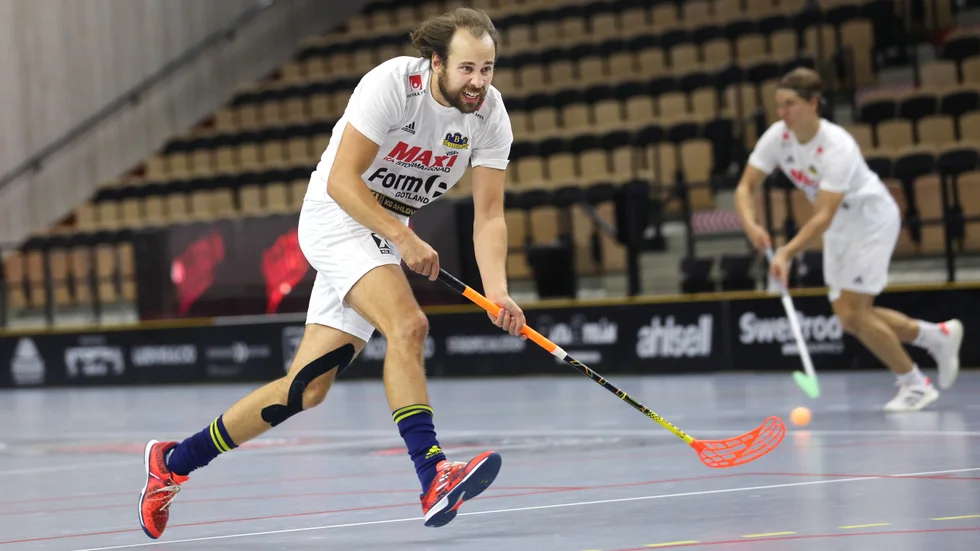 Wilmer Viinamäki går in i sin tolfte raka säsong i Visby IBK-dressen och toppar Visby IBK:s totala mål, assist och poängliga genom tiderna.