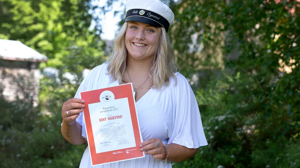 Edit Ogestad tilldelades omvårdnadsstipendiet vid Strömbackaskolans studentfirande på fredagen. 