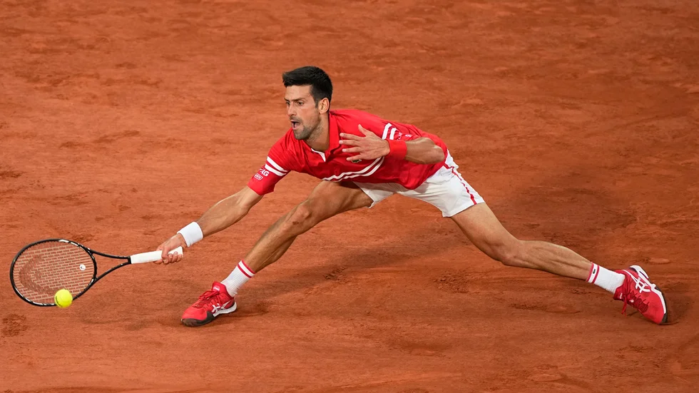 Novak Djokovic möter Rafael Nadal i semifinalen.