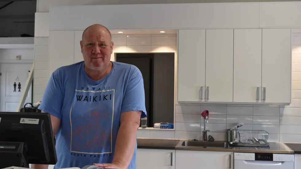 Mikael Anderö som istället för att slå igen satsar ännu mer. 
