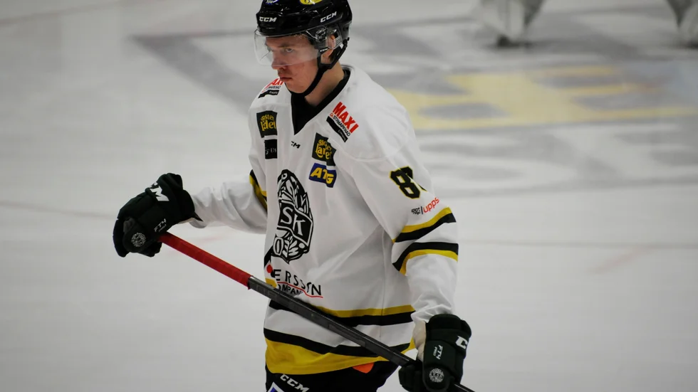 Tobias Smids, en av dem som var ytterst nära att sätta dit den. Men ESK nollades på Gotland, trots en rätt hygglig premiär.