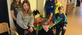 Unga legobyggare återskapade Rådhustorget