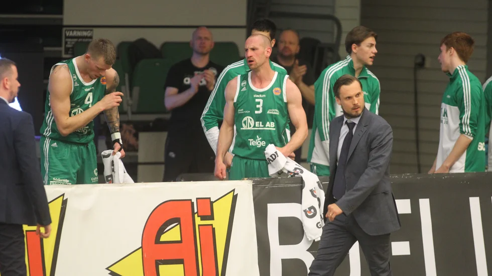 Två matcher - två förluster. Nu är Södertälje med ryggen mot väggen i finalen. 