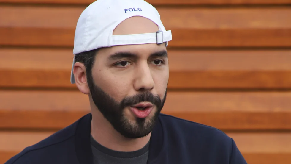 El Salvadors 39-årige president Nayib Bukele satsar på att införa bitcoin som officiellt betalmedel i landet.