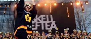 Skellefteå AIK:s dubbla guldhjälte med känslosamt inlägg – lägger av med ishockeyn • Hyllar Skellefteå