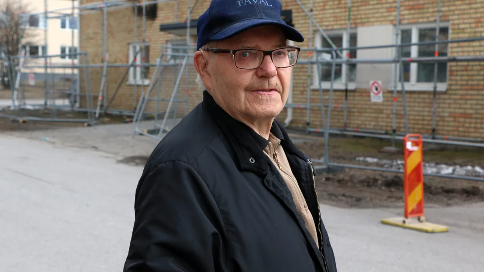 Stig Karlsson var hemma tillsammans med sin hustru Inga-Britt när branden på Hörnvägen startade. "Först märkte vi inte att det brann", säger han.