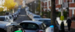 325 kronor per dag för äldre bilar i London