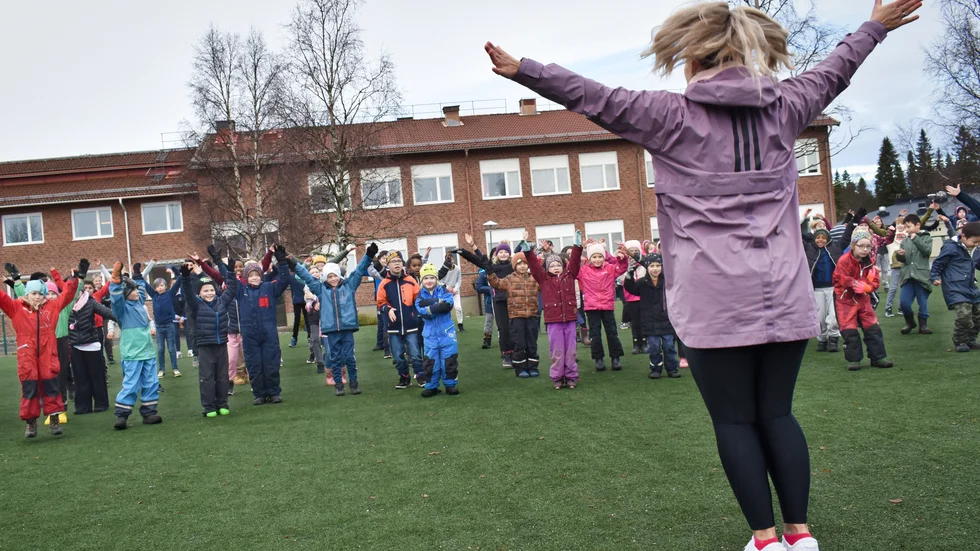 Eleverna på Lövångersskolan bjöd på en häftig dansuppvisning på torsdagen.
