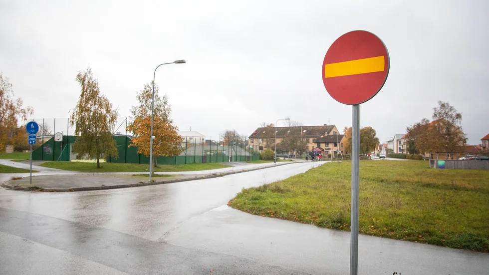 Fältgatan på A7-området i Visby är nu enkelriktad.