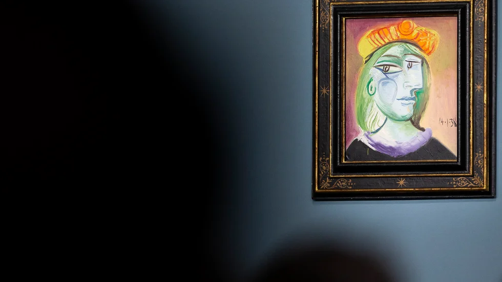 Pablo Picassos "Femme au béret rouge-orange" visades upp på Bellagios restaurang före auktionen i Las Vegas.