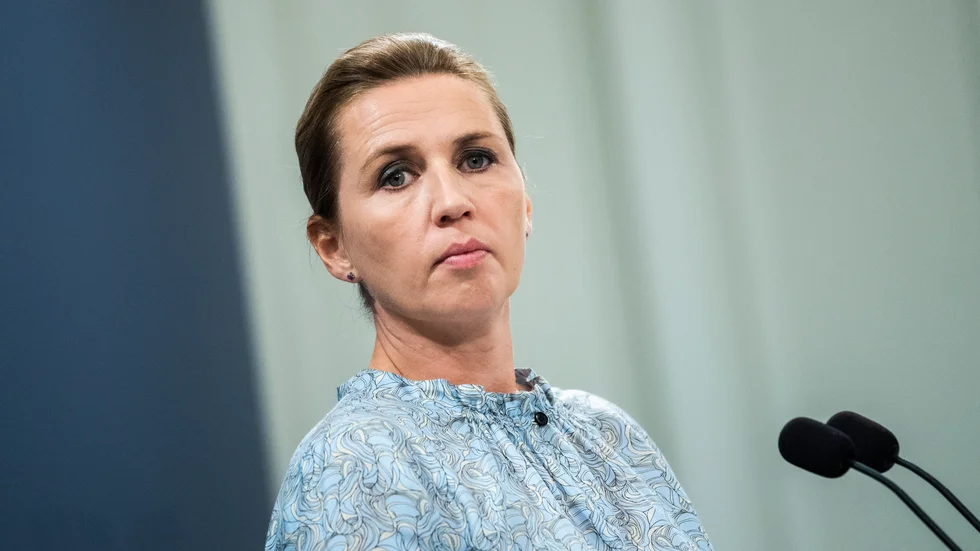 Danmarks statsminister Mette Frederiksen (S) utreds för sin hantering av minkavlivningen under pandemin. Rent teoretiskt kan det vara grund för ett riksrättsåtal, uppger en expert. Arkivbild.