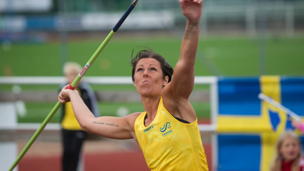 Martina Efraimsson tog guld i spjut och kulstötning på veteran-SM i Göteborg den gångna helgen.