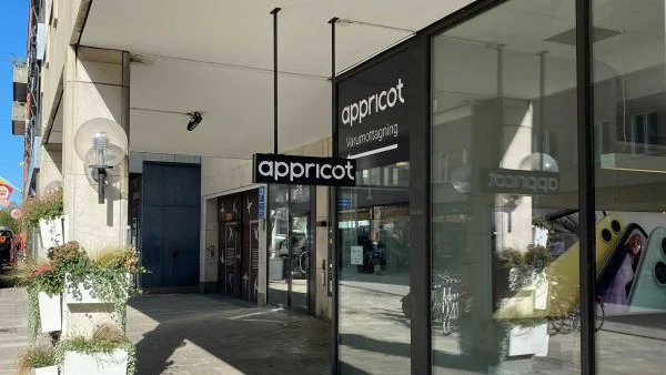 Kedjan Appricot Life stänger samtliga sina butiker på grund av att Apple har valt att säga upp avtalet med företaget.
