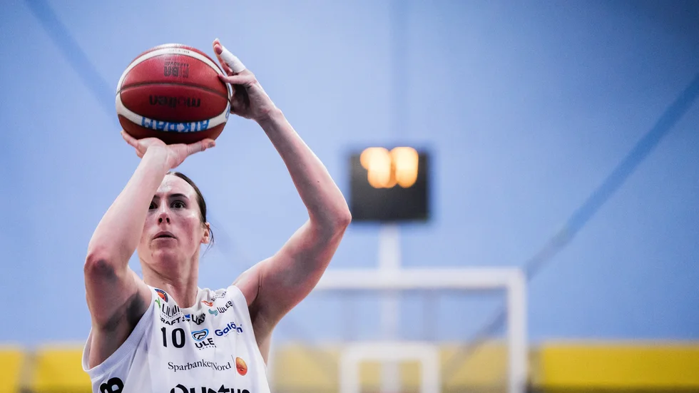 Mehryn Kraker sköt riktigt bra mot Södertälje i semifinal 2, precis som övriga i laget.